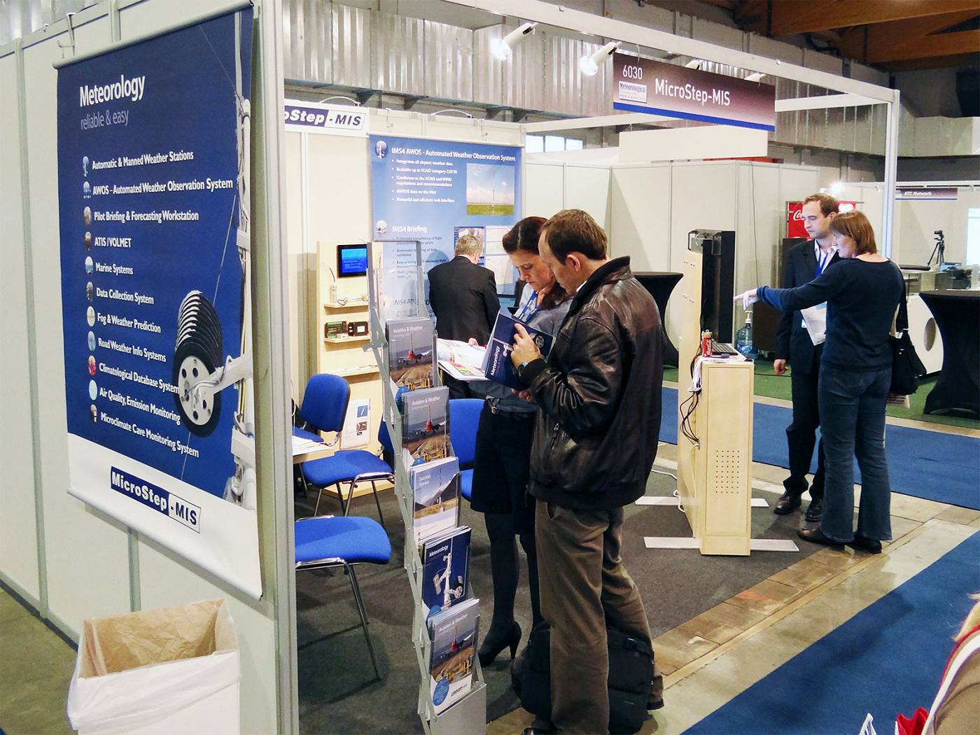 Visitors in MicroStep-MIS´ stand during the expo hours